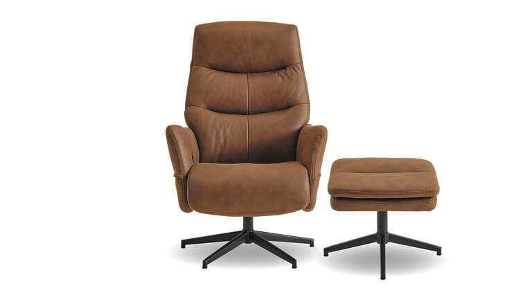 Taylor relaxfauteuil bruin met hocker