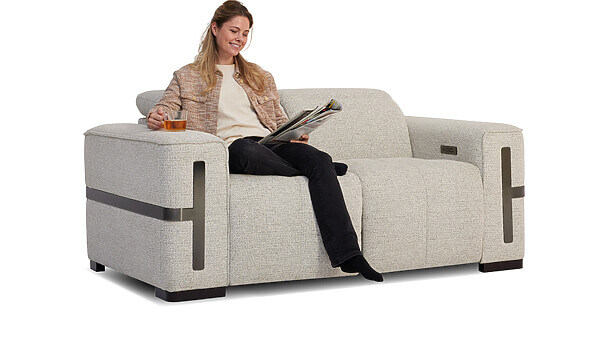 Loretta 2-zits bank met relaxfunctie Seats and Sofas